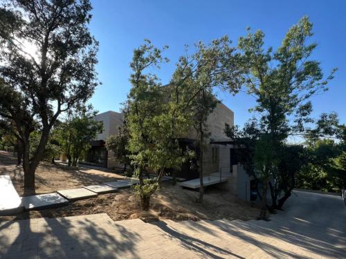 24368388-7652-4CAE-9D48-A67DA240ED55