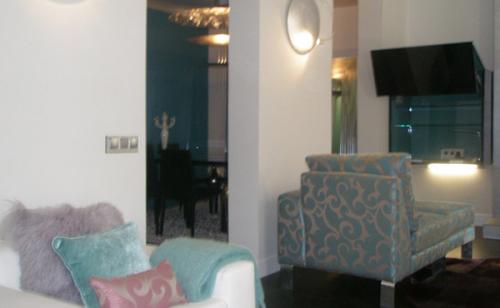 4 (1) (1) (1) (1) (1) (1)