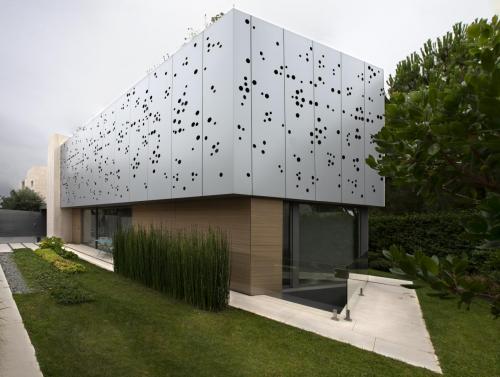 Exterior-casa-pequena (1)